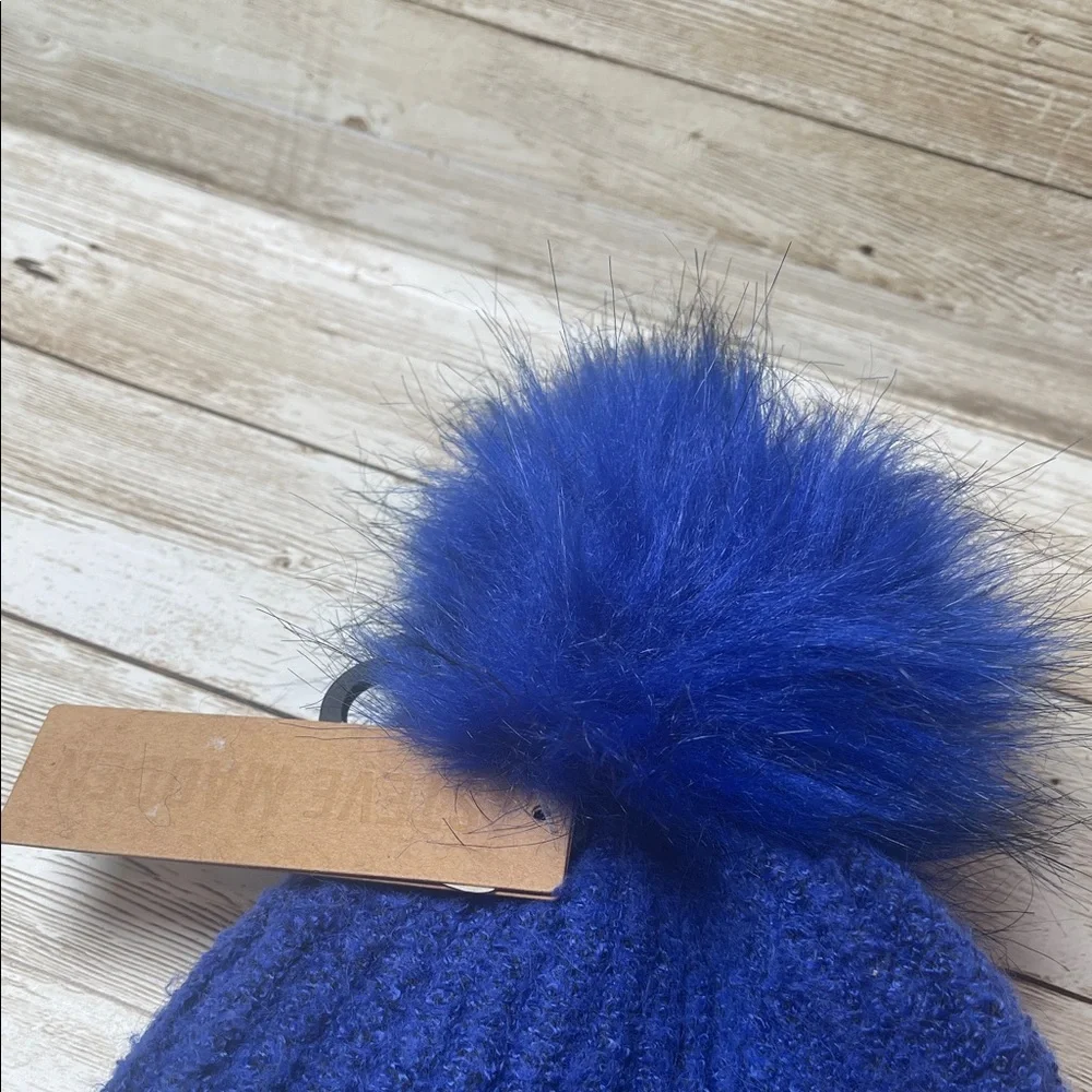 Steve Madden Blue‎ Knit Pom-Pom Hat NEW O/S